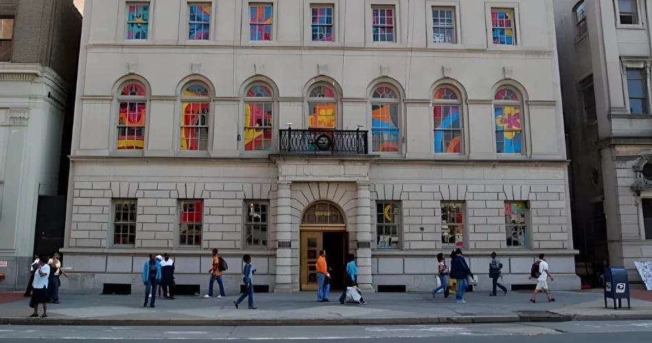 Corner Stores, Curry Goat & Concrete Beats: Archer Ave Stories