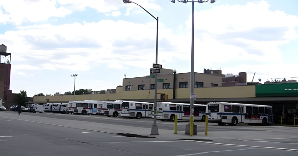 Corner Stores, Curry Goat & Concrete Beats: Archer Ave Stories